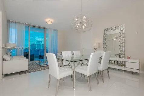 200 Biscayne Boulevard Way Miami FL 33131