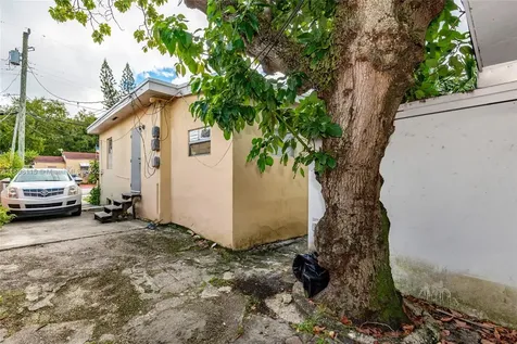 810 NW 24th Court Miami FL 33125