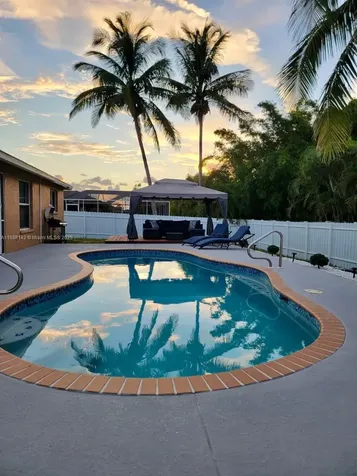 1721 SW 21st Lane Cape Coral FL 33991