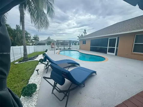 1721 SW 21st Lane Cape Coral FL 33991