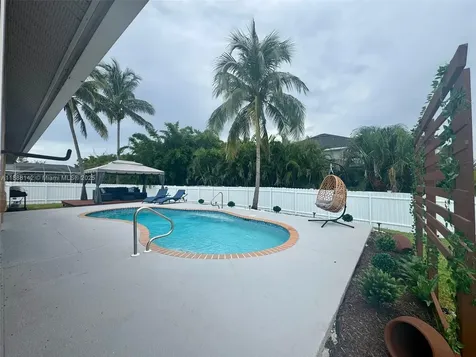 1721 SW 21st Lane Cape Coral FL 33991