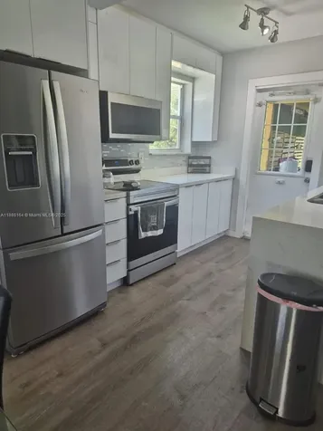 5240 NE 16th Terrace Pompano Beach FL 33064
