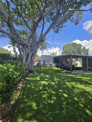 5240 NE 16th Terrace Pompano Beach FL 33064