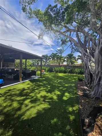5240 NE 16th Terrace Pompano Beach FL 33064