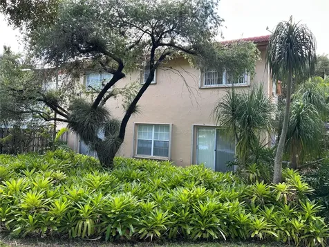 10889 SW 149th Place Miami FL 33196