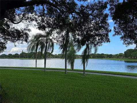 10889 SW 149th Place Miami FL 33196