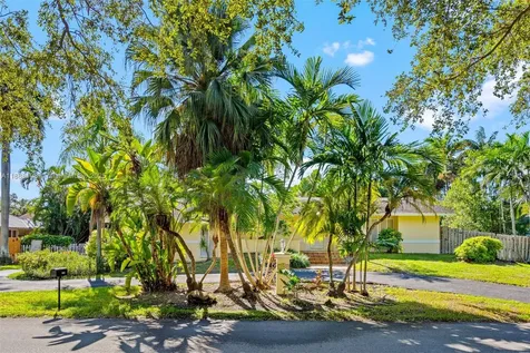 17900 SW 83rd Avenue Palmetto Bay FL 33157