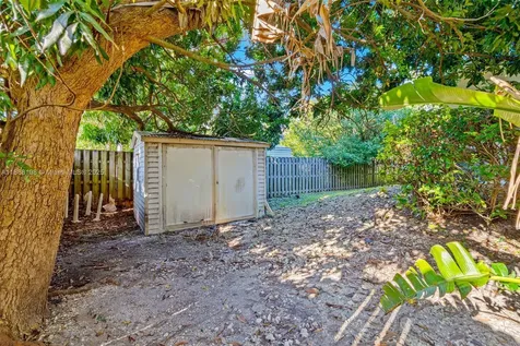 17900 SW 83rd Avenue Palmetto Bay FL 33157