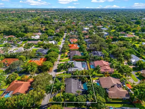 17900 SW 83rd Avenue Palmetto Bay FL 33157
