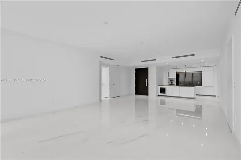 300 Biscayne Blvd Way Miami FL 33131