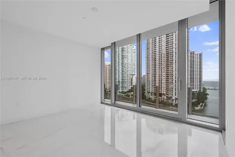 300 Biscayne Blvd Way Miami FL 33131