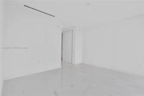 300 Biscayne Blvd Way Miami FL 33131
