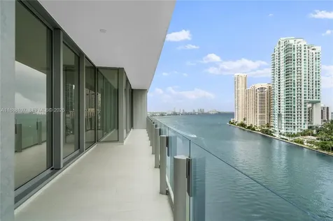 300 Biscayne Blvd Way Miami FL 33131