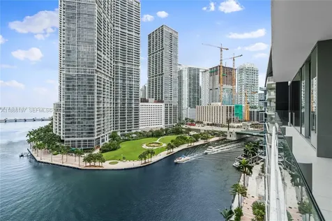 300 Biscayne Blvd Way Miami FL 33131