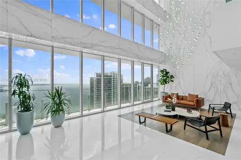 300 Biscayne Blvd Way Miami FL 33131