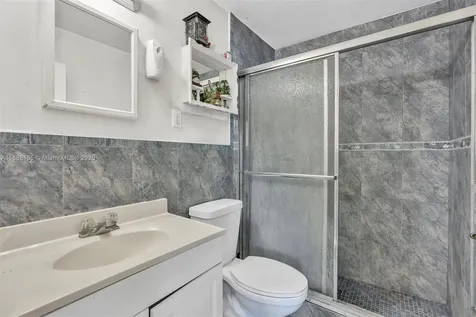 2041 Wellington Road West Palm Beach FL 33409