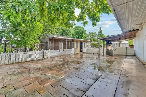 2041 Wellington Road West Palm Beach FL 33409