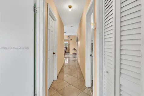 2041 Wellington Road West Palm Beach FL 33409