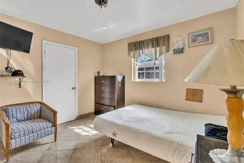 2041 Wellington Road West Palm Beach FL 33409