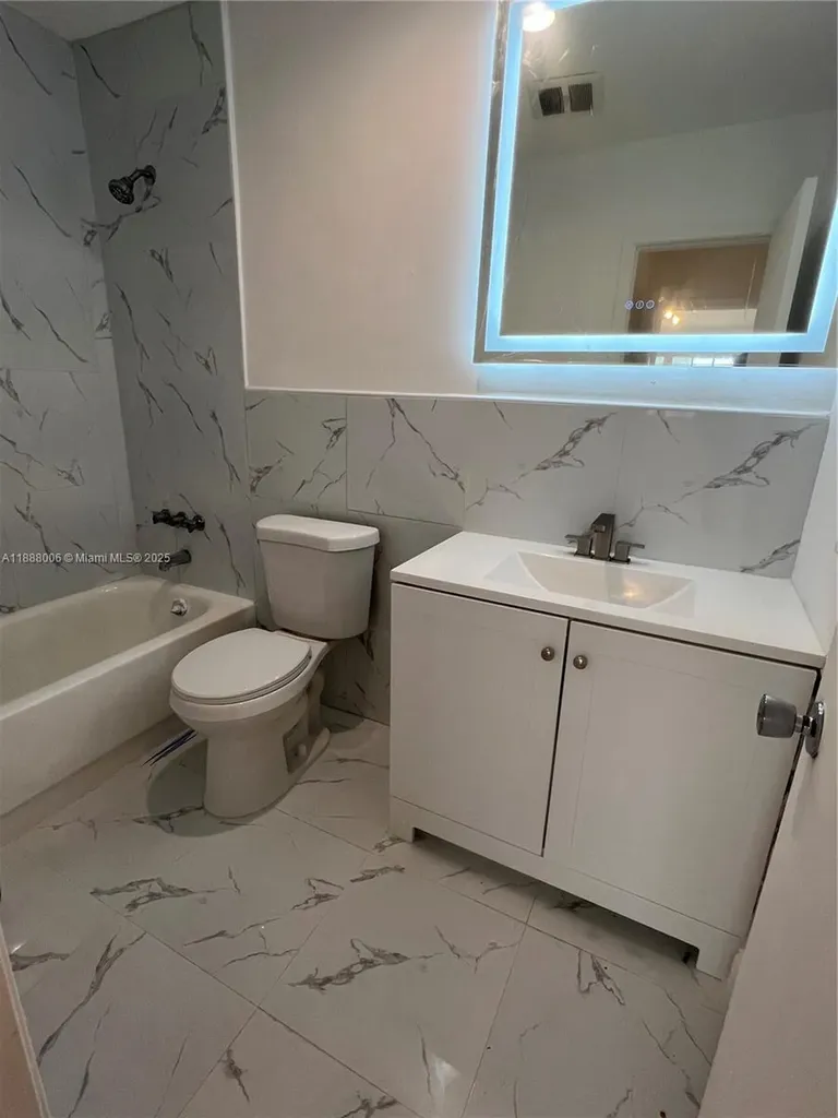 1821 NE 62nd Street Fort Lauderdale FL 33308