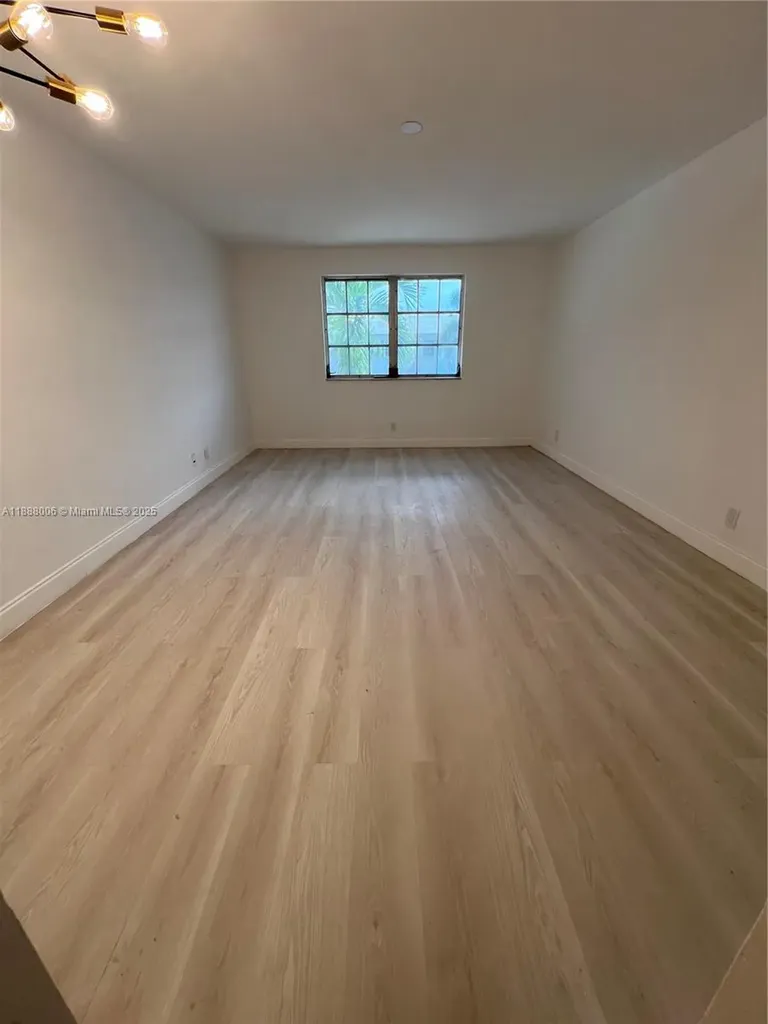 1821 NE 62nd Street Fort Lauderdale FL 33308