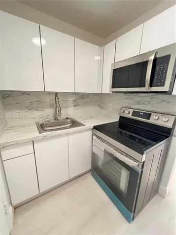 1821 NE 62nd Street Fort Lauderdale FL 33308