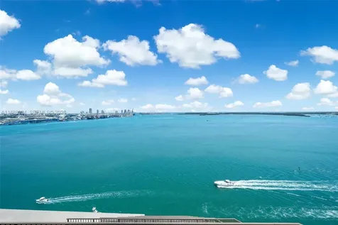 520 Brickell Key Drive Miami FL 33131