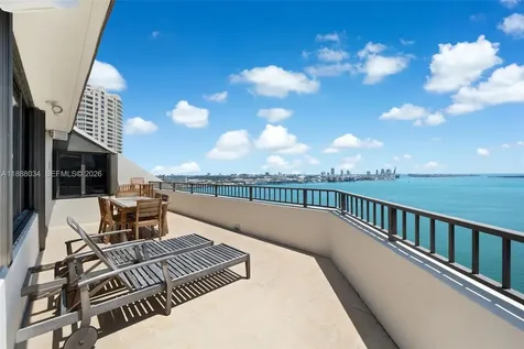 520 Brickell Key Drive Miami FL 33131