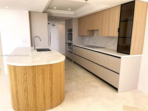 520 Brickell Key Drive Miami FL 33131