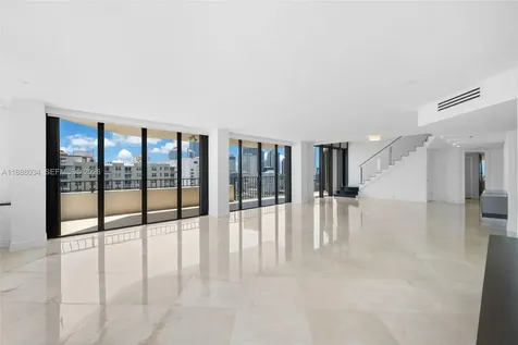 520 Brickell Key Drive Miami FL 33131
