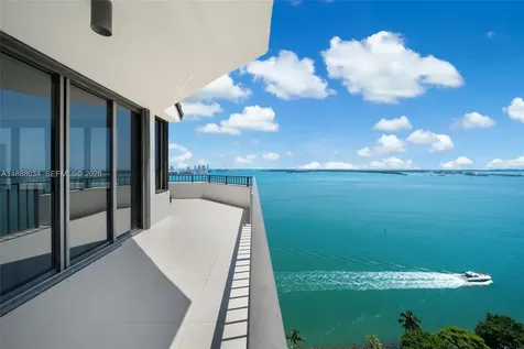 520 Brickell Key Drive Miami FL 33131