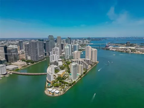520 Brickell Key Drive Miami FL 33131