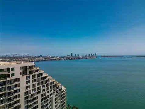 520 Brickell Key Drive Miami FL 33131