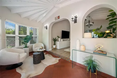 1020 SW 22nd Street Miami FL 33129