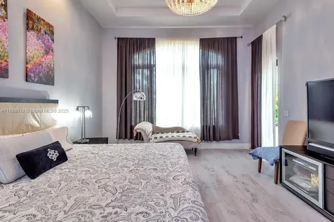 17931 Lake Azure Way Boca Raton FL 33496