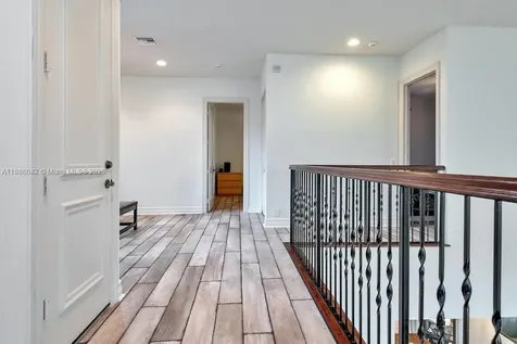 17931 Lake Azure Way Boca Raton FL 33496