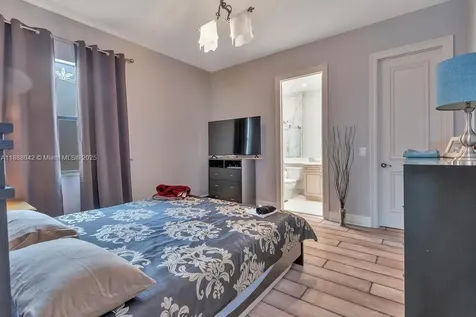 17931 Lake Azure Way Boca Raton FL 33496