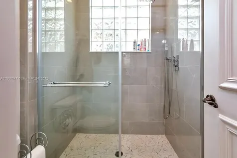 17931 Lake Azure Way Boca Raton FL 33496