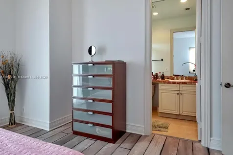 17931 Lake Azure Way Boca Raton FL 33496