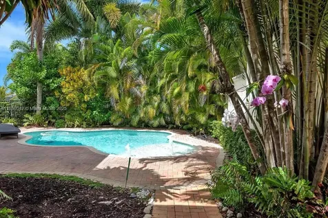 17931 Lake Azure Way Boca Raton FL 33496