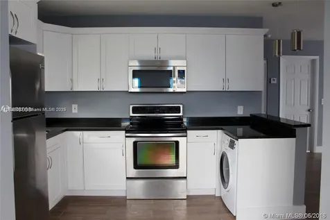 107 W Pembroke Road Hallandale Beach FL 33009