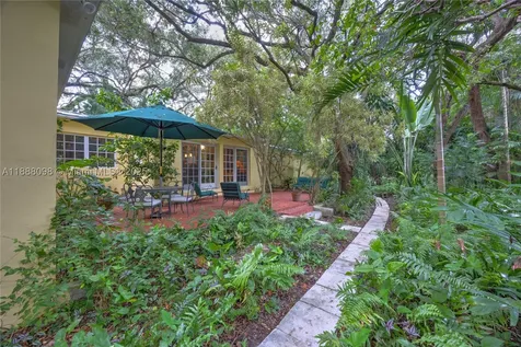 5925 SW 51st Street Miami FL 33155