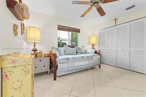 805 Lake Boulevard Weston FL 33326