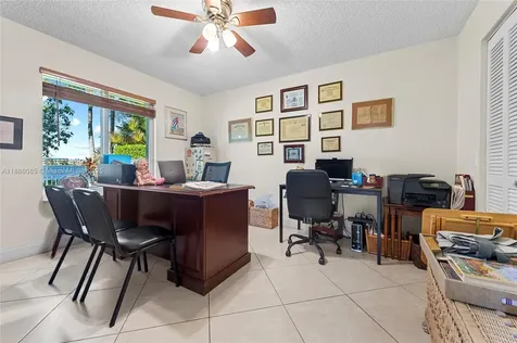 805 Lake Boulevard Weston FL 33326
