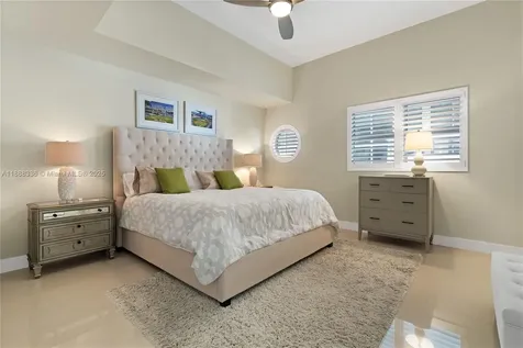 3739 Collins Avenue Miami Beach FL 33140