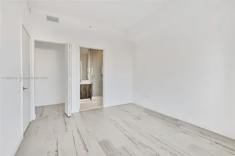 480 NE 31st Street Miami FL 33137