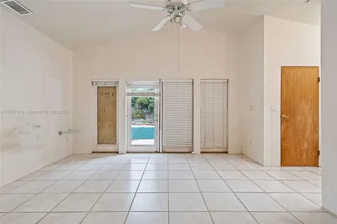7862 SW 67th Avenue South Miami FL 33143