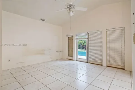 7862 SW 67th Avenue South Miami FL 33143