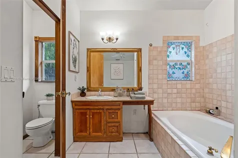 7862 SW 67th Avenue South Miami FL 33143