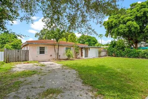 7862 SW 67th Avenue South Miami FL 33143